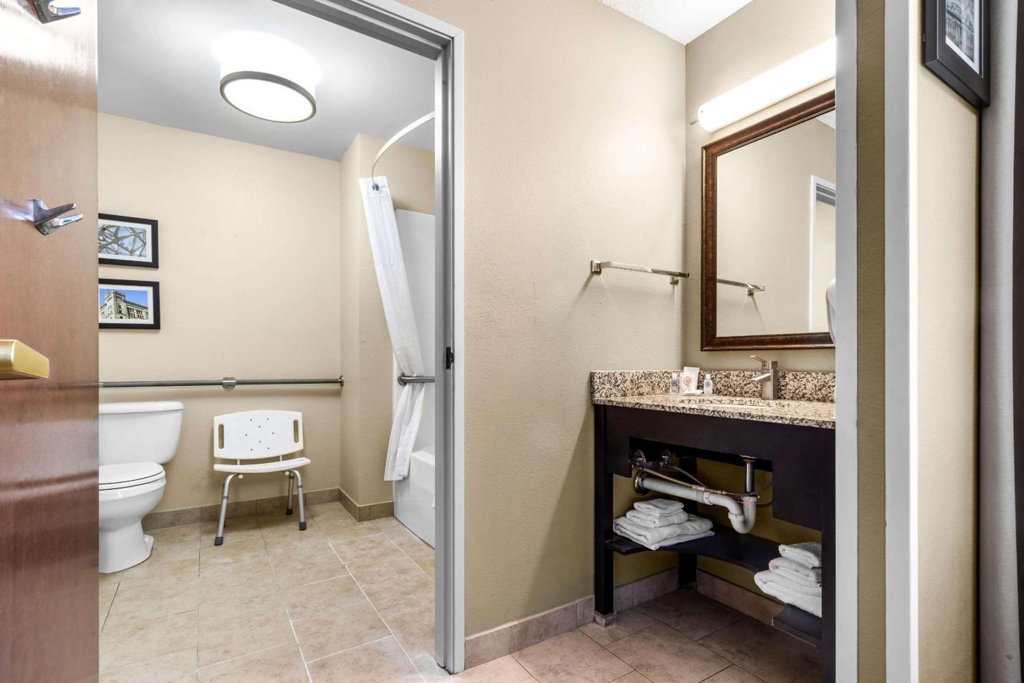 Comfort Inn Evansville East Экстерьер фото